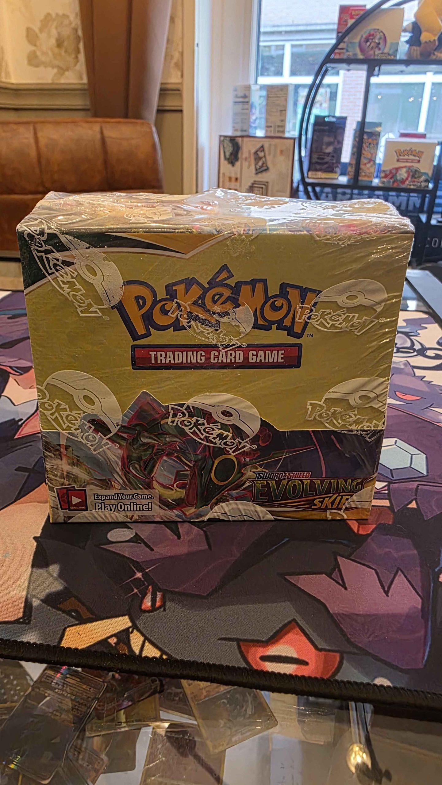 Pokemon Sword and Shield Evolving Skies booster box - eigen foto